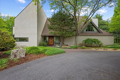 45 Hickory Dr, Worcester, MA, 01609 | Card Image