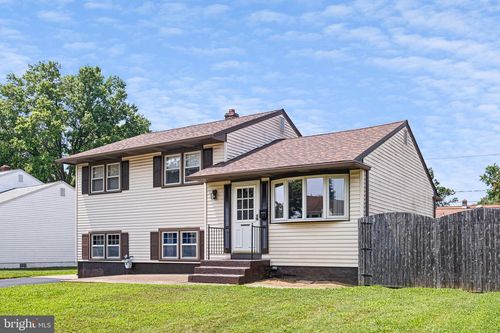 1016 Gallery Rd, WILMINGTON, DE, 19805-1031 | Card Image