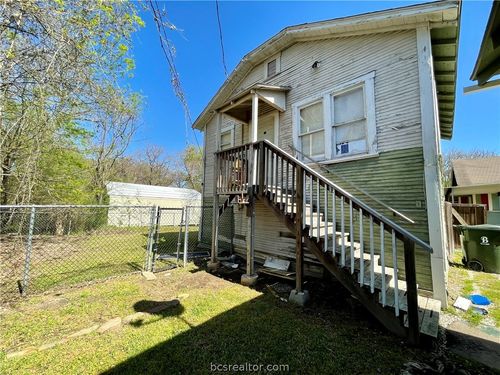 a-304 N Haswell Dr, Bryan, TX, 77803-4851 | Card Image