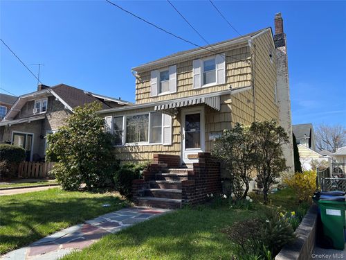 4224 249th St, Little Neck, NY, 11363-1623 | Card Image