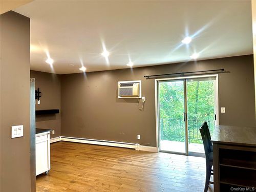 apt-h-3 Locust Ct, Fishkill, NY, 12524-2634 | Card Image