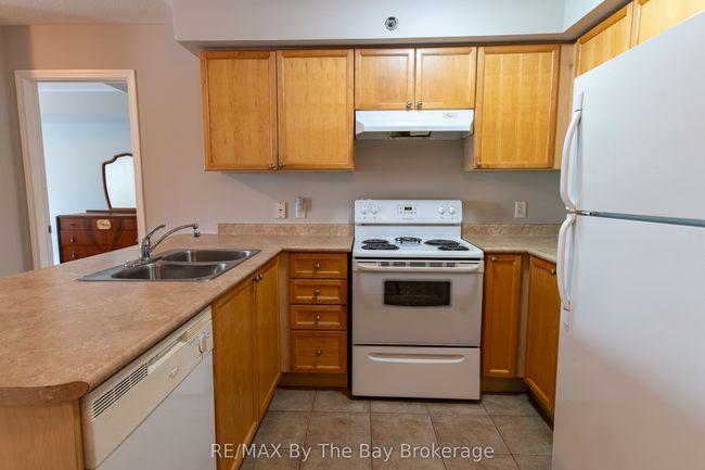 211 - 16 Westbury Rd, Condo with 2 bedrooms, 2 bathrooms and 1 parking in Wasaga Beach ON | Image 18