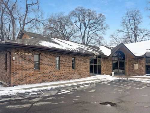 7046 Brooklyn Blvd, Brooklyn Center, MN, 55429-1370 | Card Image