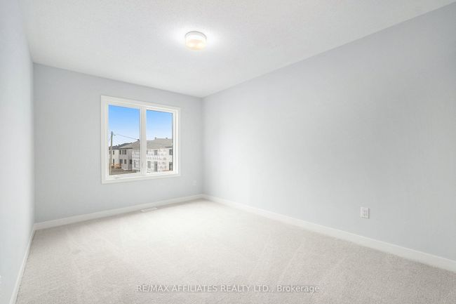 110 Robert Perry St, House attached with 3 bedrooms, 4 bathrooms and 1 parking in Kemptville ON | Image 11