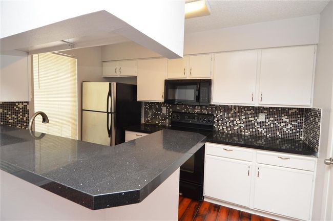UNIT-204 - 8605 Mallard Reserve Dr, Condo with 2 bedrooms, 2 bathrooms and null parking in TAMPA FL | Image 7