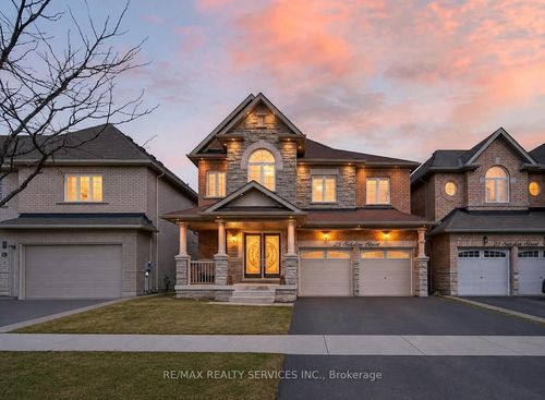 25 Selsdon St, Brampton, ON, L6X3C4 | Card Image