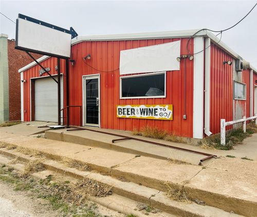 700 Broadway Ave, Newcastle, TX, 76372 | Card Image