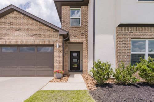 14205 Wonder Lake Ln, Conroe, TX, 77384-2029 | Card Image