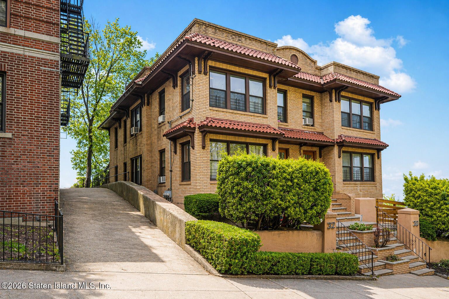 Residential Income in Staten Island 3
