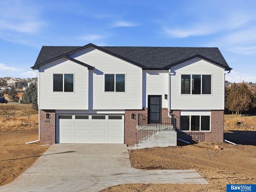 4910 N 35th Ct, Lincoln, NE, 68504-1545 | Card Image