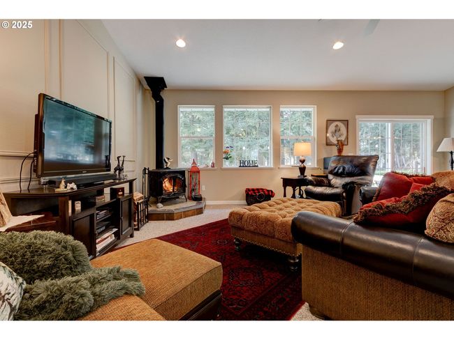19691 Se Semple Rd, House other with 3 bedrooms, 2 bathrooms and 2 parking in Damascus OR | Image 5