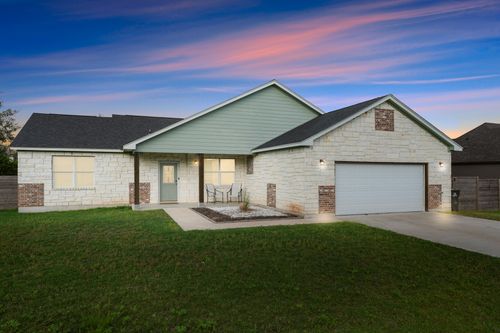 125 Naalehu Ct, Bastrop, TX, 78602-2064 | Card Image