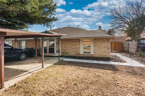 9903 Plainfield Dr, Fort Worth, TX, 76108-3825 | Card Image