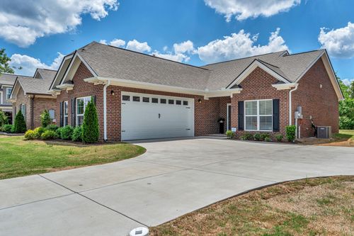 7112 Maddenwood Ln, Hermitage, TN, 37076-2458 | Card Image