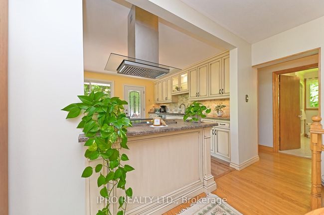4 Ann St, House other with 2 bedrooms, 2 bathrooms and 6 parking in Georgetown ON | Image 15