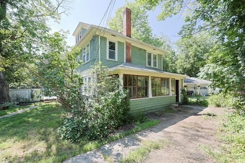 8 Basket St, Huntington, MA, 01050-9780 | Card Image