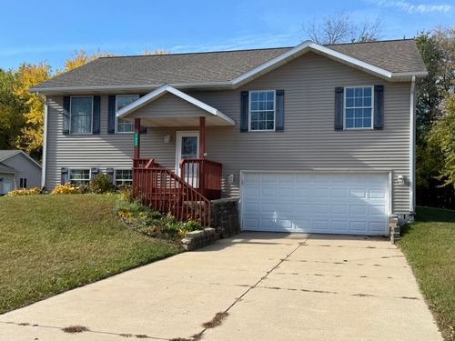 1622 N Circle View Ln, La Porte, IN, 46350 | Card Image