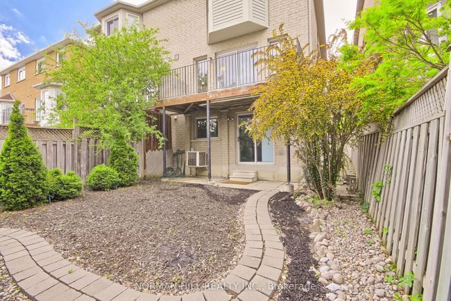 7 Bridlepath St, House attached with 3 bedrooms, 4 bathrooms and 3 parking in Richmond Hill ON | Image 38