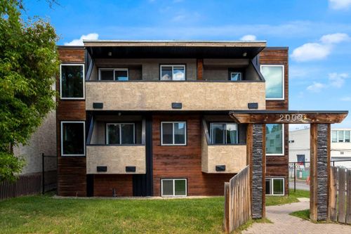 5-2002 11 Ave Sw, Calgary, AB, T3C0P1 | Card Image