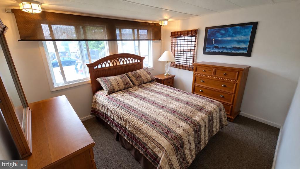 Residential in OCEAN CITY 2