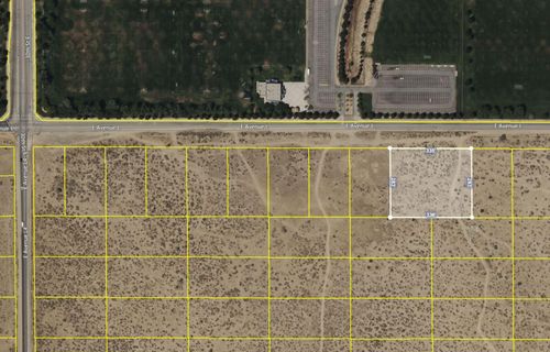 3300 E Avenue L, Palmdale, CA, 93550 | Card Image
