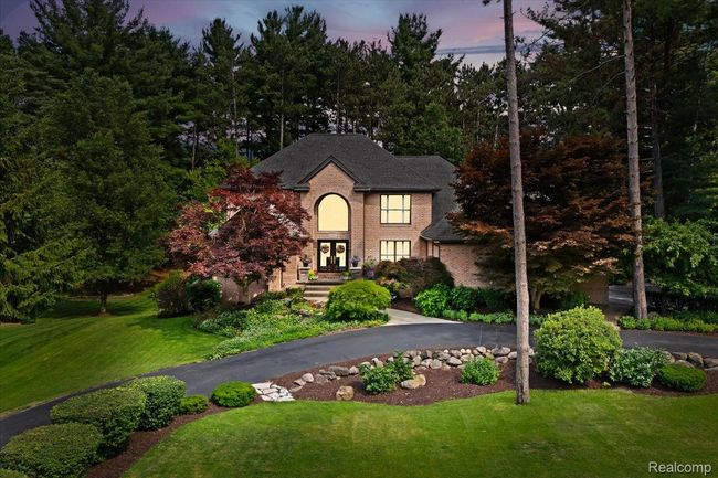 Exquisitely updated home in Pine Creek. | Image 50