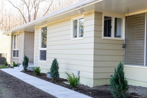 58 On The Grn, Verbank, NY, 12585-5115 | Card Image