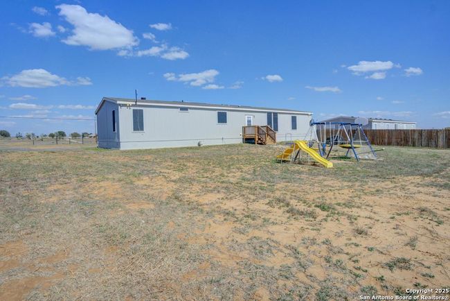 4817 W Fm 476, House other with 4 bedrooms, 2 bathrooms and null parking in Poteet TX | Image 27
