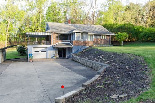 749 School St, Crescent, PA, 15046-5443 | Card Image