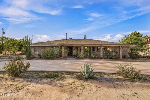 125 La Nell Dr, Canutillo, TX, 79835-8802 | Card Image