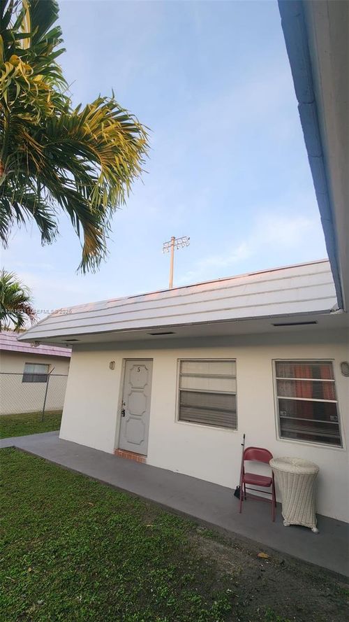 2-3970 Nw 30th Ter, Lauderdale Lakes, FL, 33309-4365 | Card Image