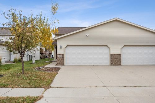 4293 39 1/2 Ave S, Fargo, ND, 58104-6972 | Card Image