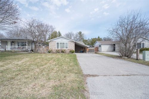117 Meadowbank Rd, Newmarket, ON, L3Y2Z1 | Card Image