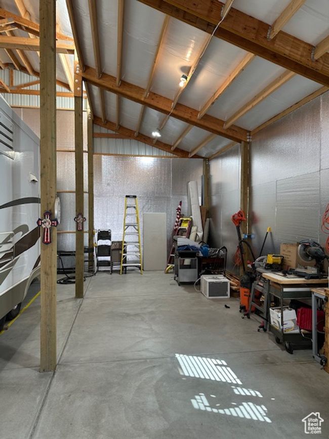 View of garage | Image 19