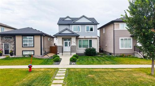136 Prairie Crocus Dr, Winnipeg, MB, R3W0H8 | Card Image