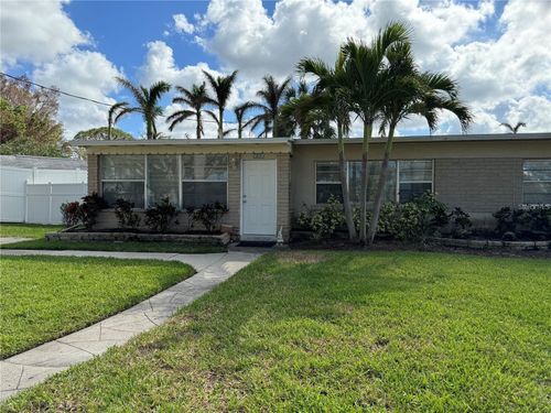 301 Colonia Ln W, NOKOMIS, FL, 34275-3118 | Card Image