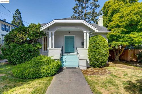 105 Manor Dr, Piedmont, CA, 94611-4148 | Card Image