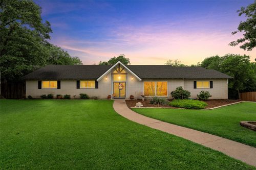 1124 Sierra Dr, Woodway, TX, 76712-2419 | Card Image