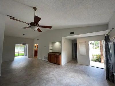 18 - 7805 Pine Trace Drive, Condo with 2 bedrooms, 2 bathrooms and null parking in SARASOTA FL | Image 2