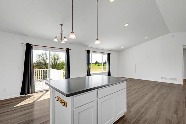 Kitchen | Image 9