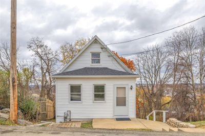 97 Charles St, House other with 3 bedrooms, 1 bathrooms and null parking in Canton Twp PA | Image 2