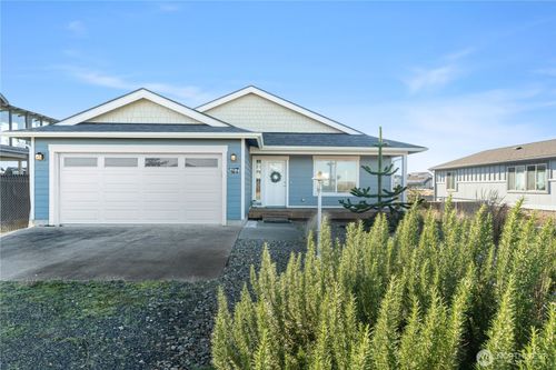 417 Riviera St Sw, Ocean Shores, WA, 98569-9598 | Card Image