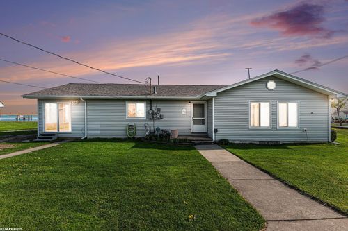 7618 S Channel Dr, Harsens Island, MI, 48028 | Card Image