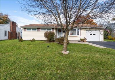 122 Saslon Park Dr, House other with 3 bedrooms, 1 bathrooms and null parking in Salina NY | Image 1