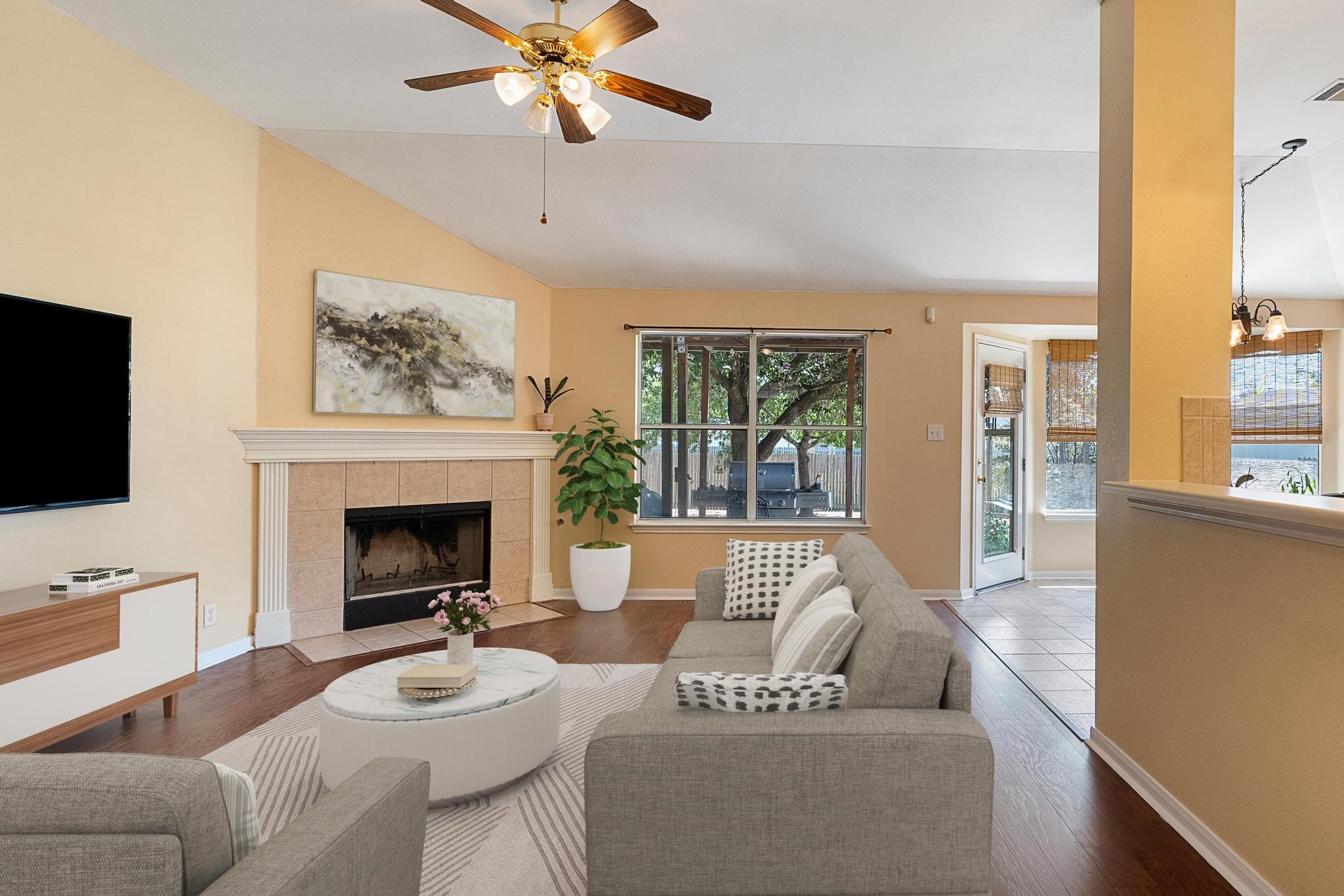 Pauley Dr, Hutto, TX 78634