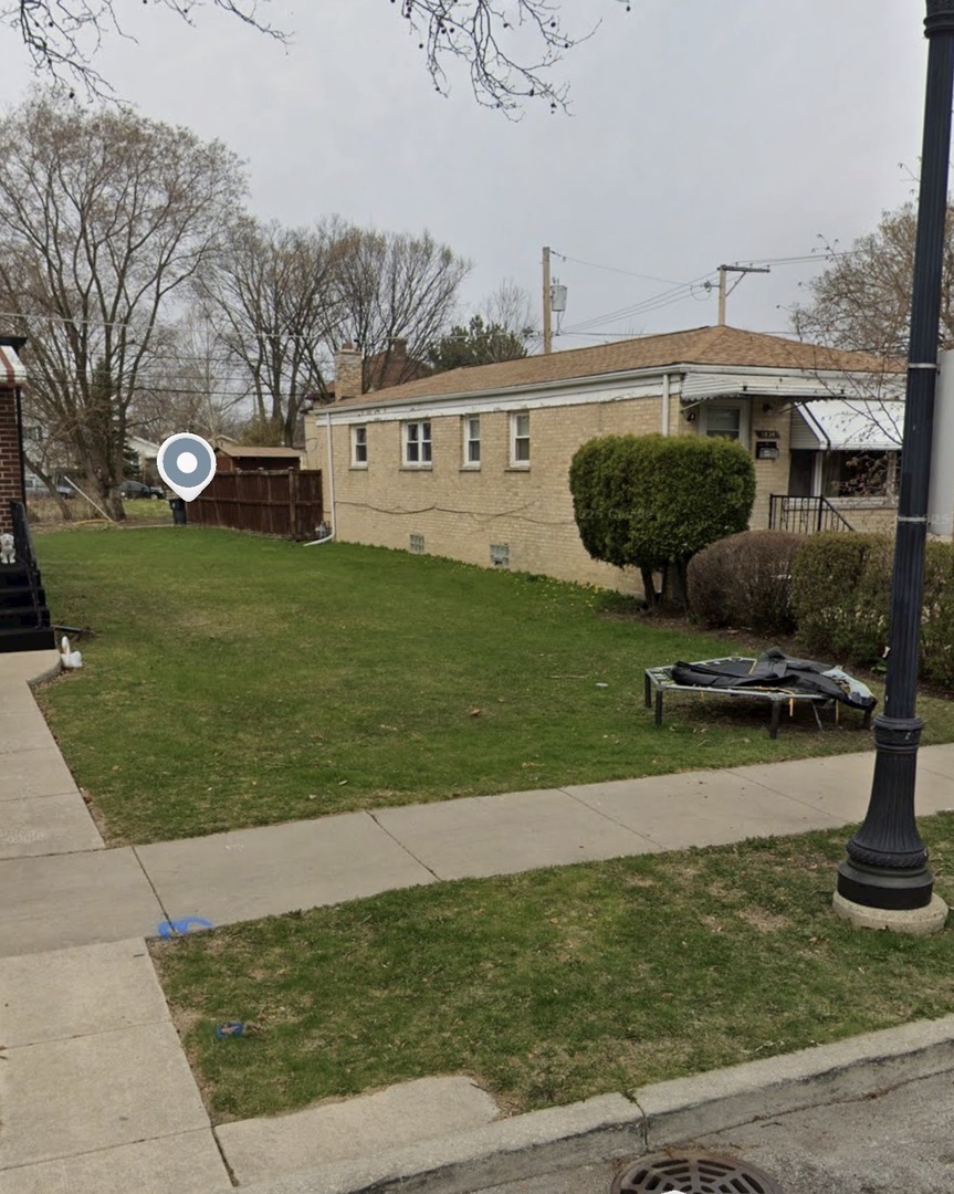 Land in Evanston