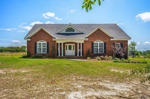 1517 E Fleahop Rd, Tallassee, AL, 36078-2926 | Card Image