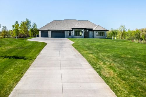 9735 Frontier Ln, Lakeville, MN, 55044-7277 | Card Image