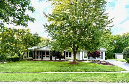 503 Richley Dr, Chesterfield, MO, 63017-7028 | Card Image