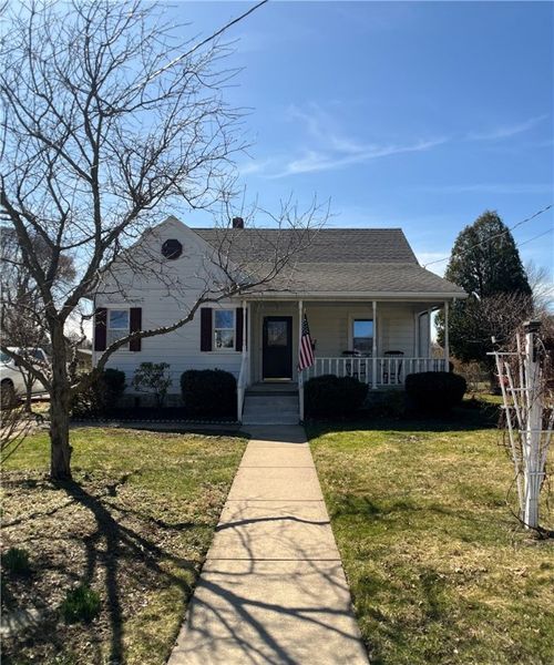 2922 Highland Rd, Erie, PA, 16506-3242 | Card Image